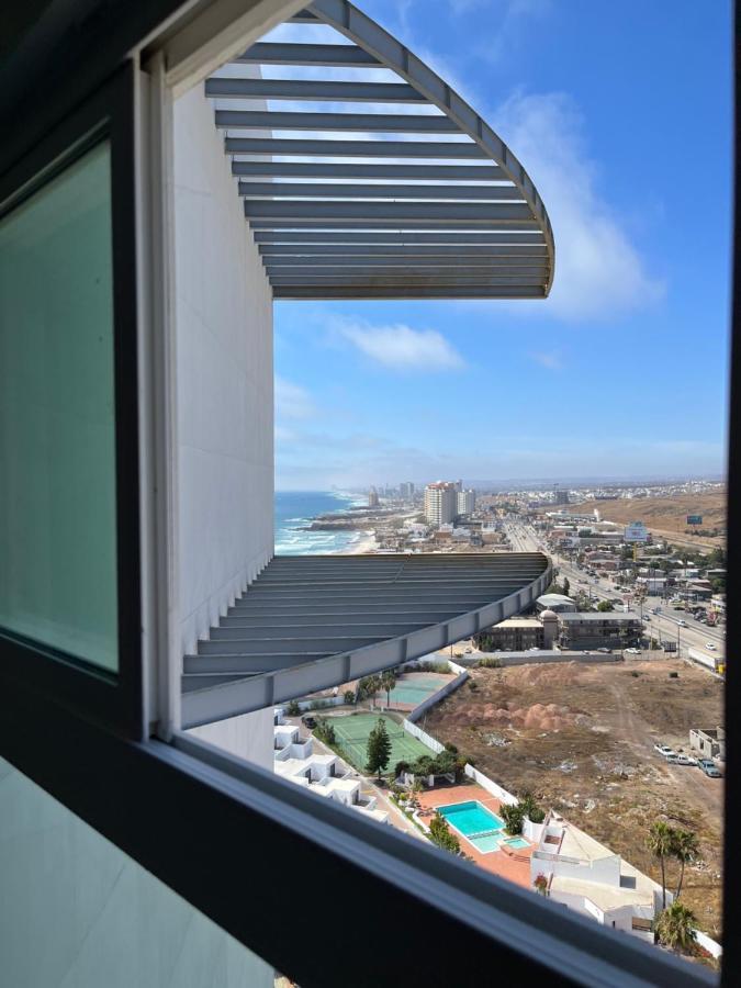 Beachfront 4 Bedroom Penthouse - Pool Steps To Beach & Mins To Downtown Rosarito Buitenkant foto