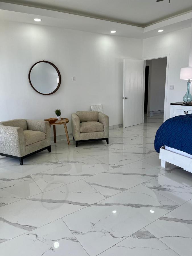 Beachfront 4 Bedroom Penthouse - Pool Steps To Beach & Mins To Downtown Rosarito Buitenkant foto